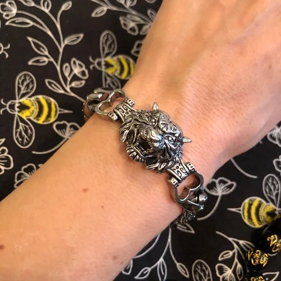 Silver Tone Tiger Head Bracelet - Picture 2 of 8